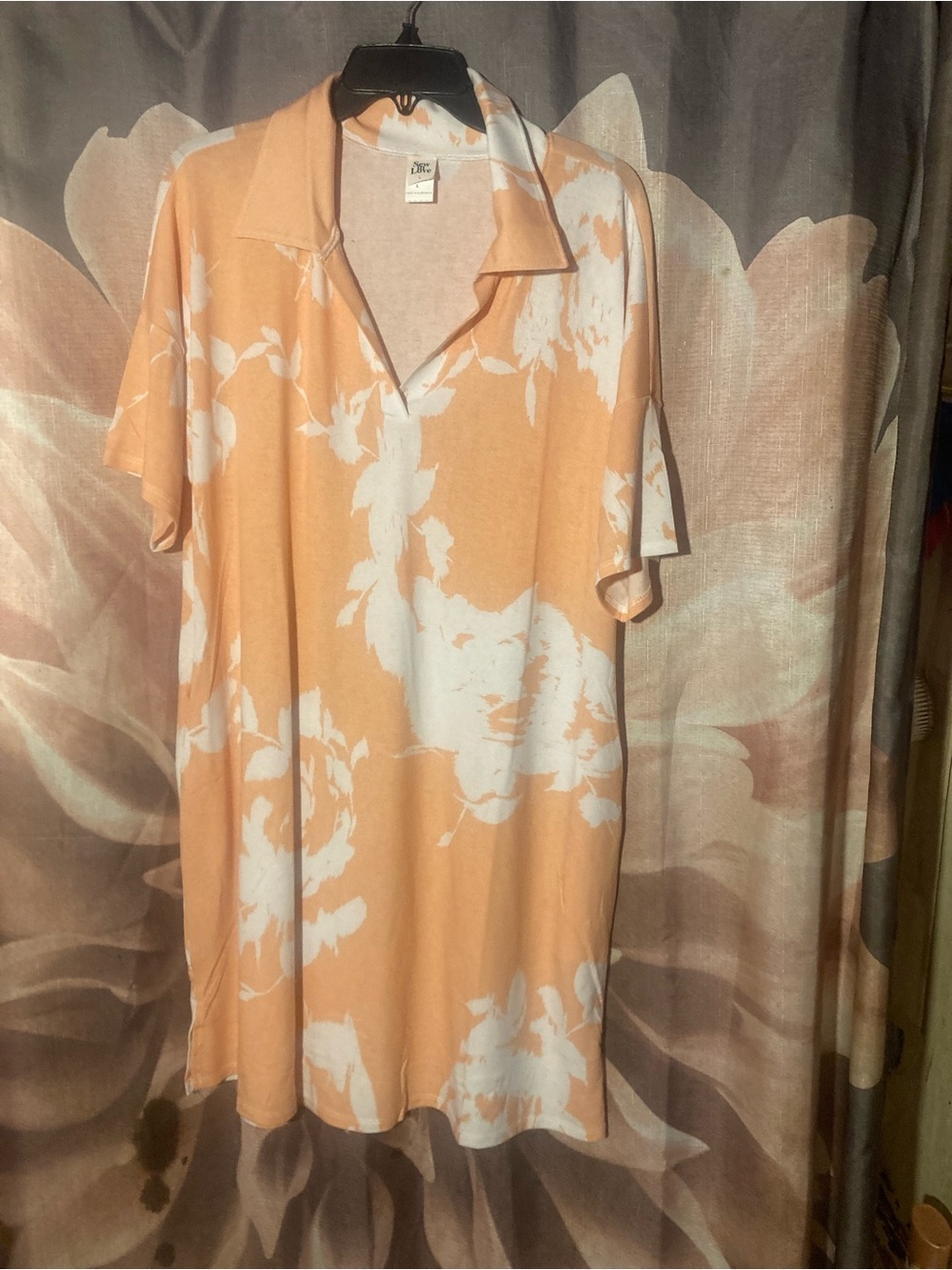 Sew In Love Peach and White Floral Collared Dress Brand new with out tags